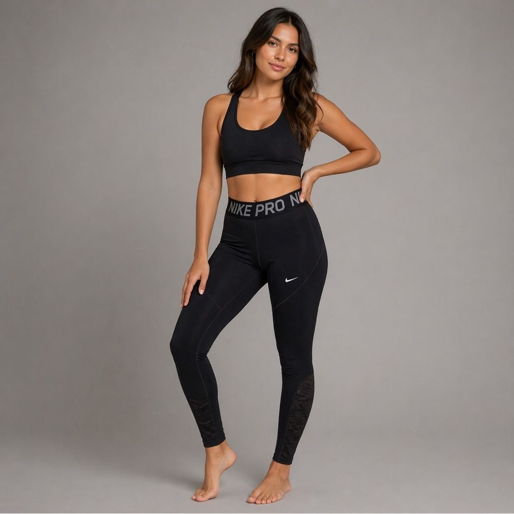 Nike Dri-FIT Solid Black Performance Active Workout Leggings White Neck size M